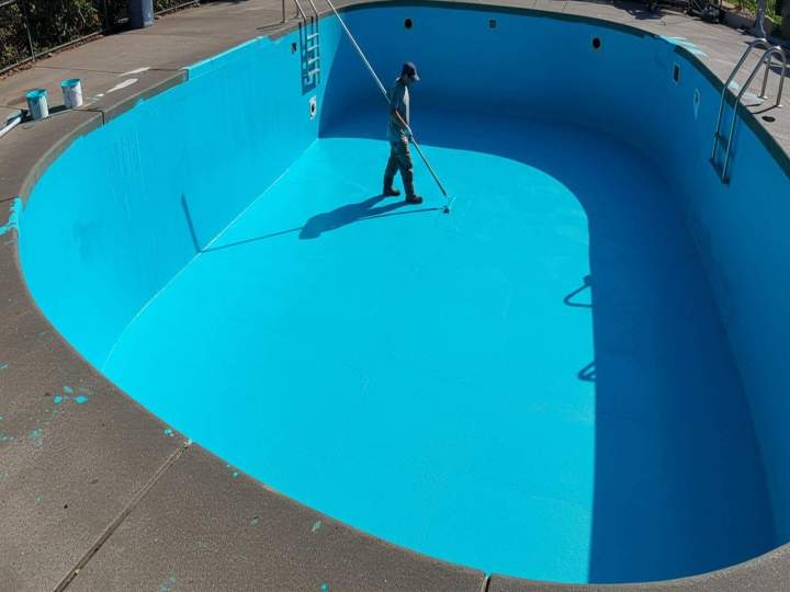 Rénovation peinture piscine Pont-Audemer